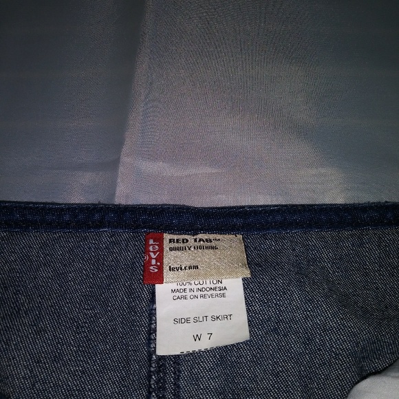 Levi's Red Tab Denim Mini - Picture 3 of 4